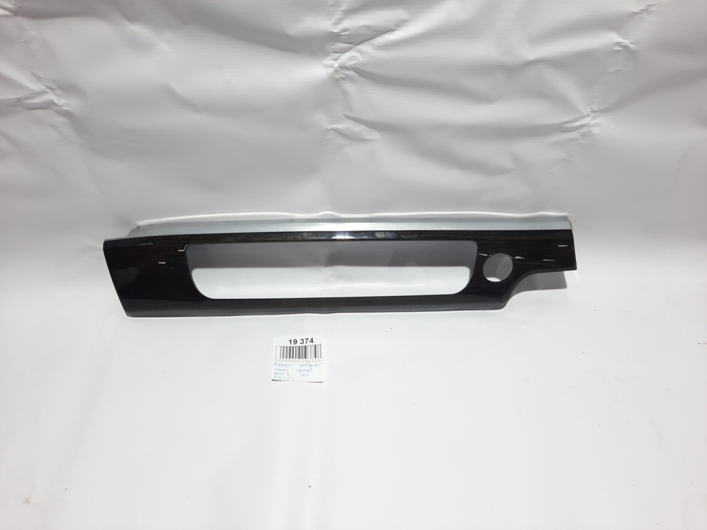 7 series. Накладка панелі приладів (декор) BMW 7 2012 9192351 BMW 7