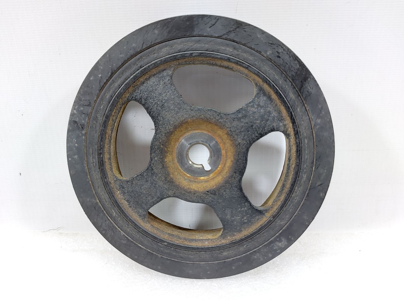 Veloster. Шків колінвалу Hyundai Veloster 2012-2017 231242B020 Hyundai Veloster