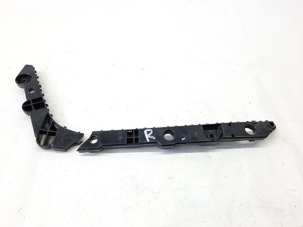 Sentra. Кріплення бампера заднього праве Nissan Sentra 2013-2019 852263SH0A Nissan Sentra