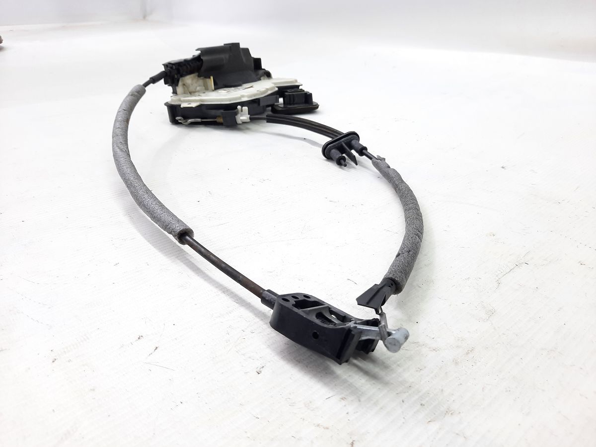 Passat s Замок дверей передньої правої Volkswagen Passat S 2012-2017 5K1837016J Volkswagen Passat S 12