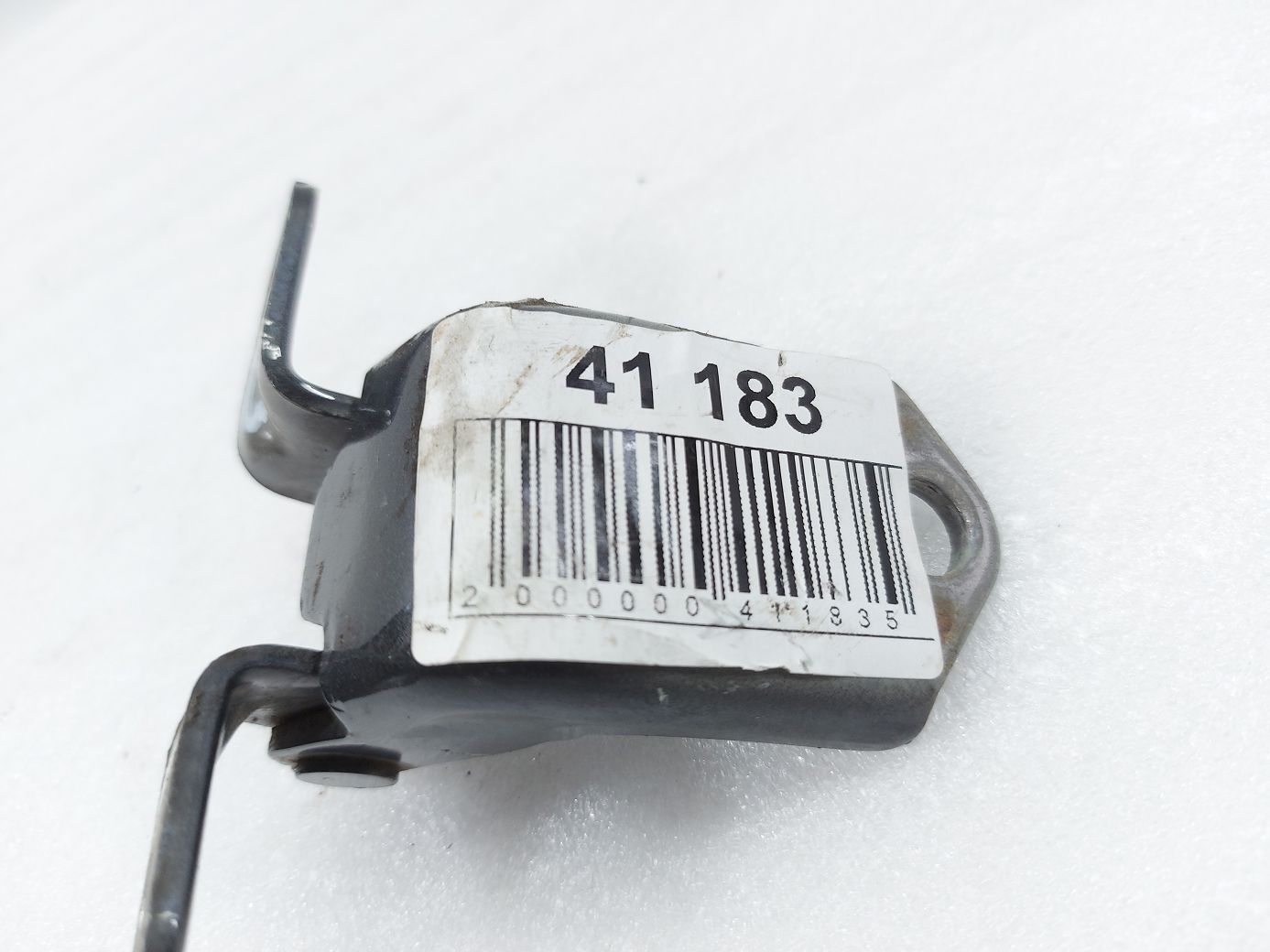 3 Петля двері передньої лівої нижня Mazda 3 2014-2021 D46158210B Mazda 3 4