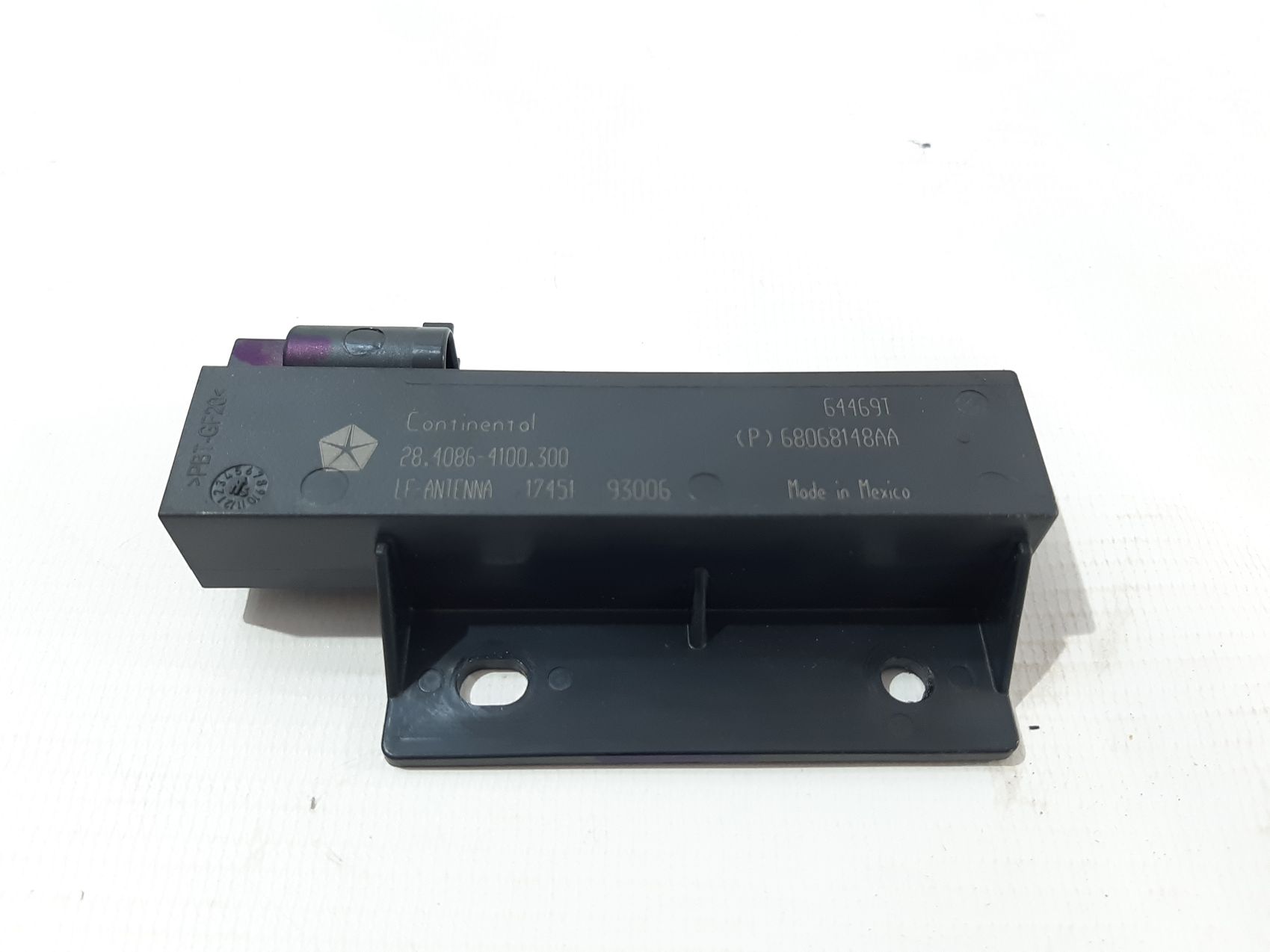 Journey Підсилювач антени Dodge Journey 2012-2018 68068148AA Dodge Journey 8