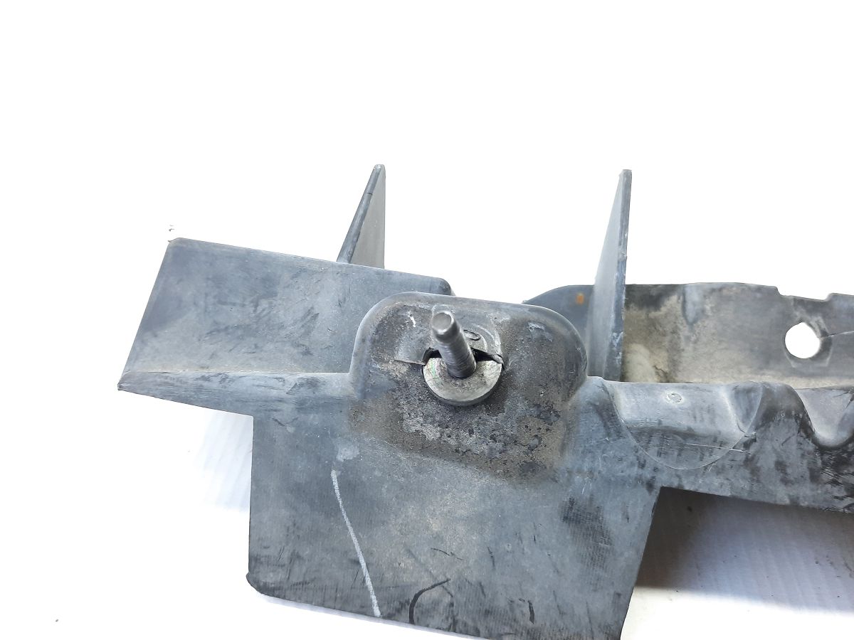 200 limited Кріплення заднього бампера центральне Chrysler 200 Limited 2015-2017 68103915AC Chrysler 200 Limited 9