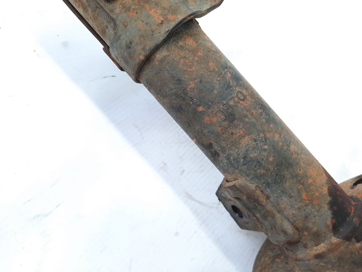 Fiesta sedan Стійка амортизатора передня права Ford Fiesta sedan 2014-2019 D2BZ18124B Ford Fiesta sedan 6