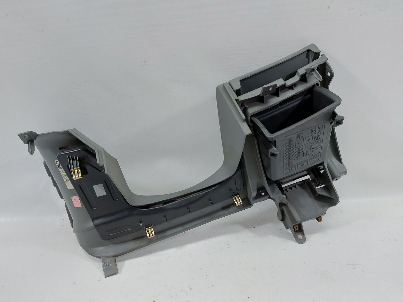 Malibu Накладка торпеды левая нижняя Chevrolet Malibu 2013-2015 22939543 Chevrolet Malibu 4