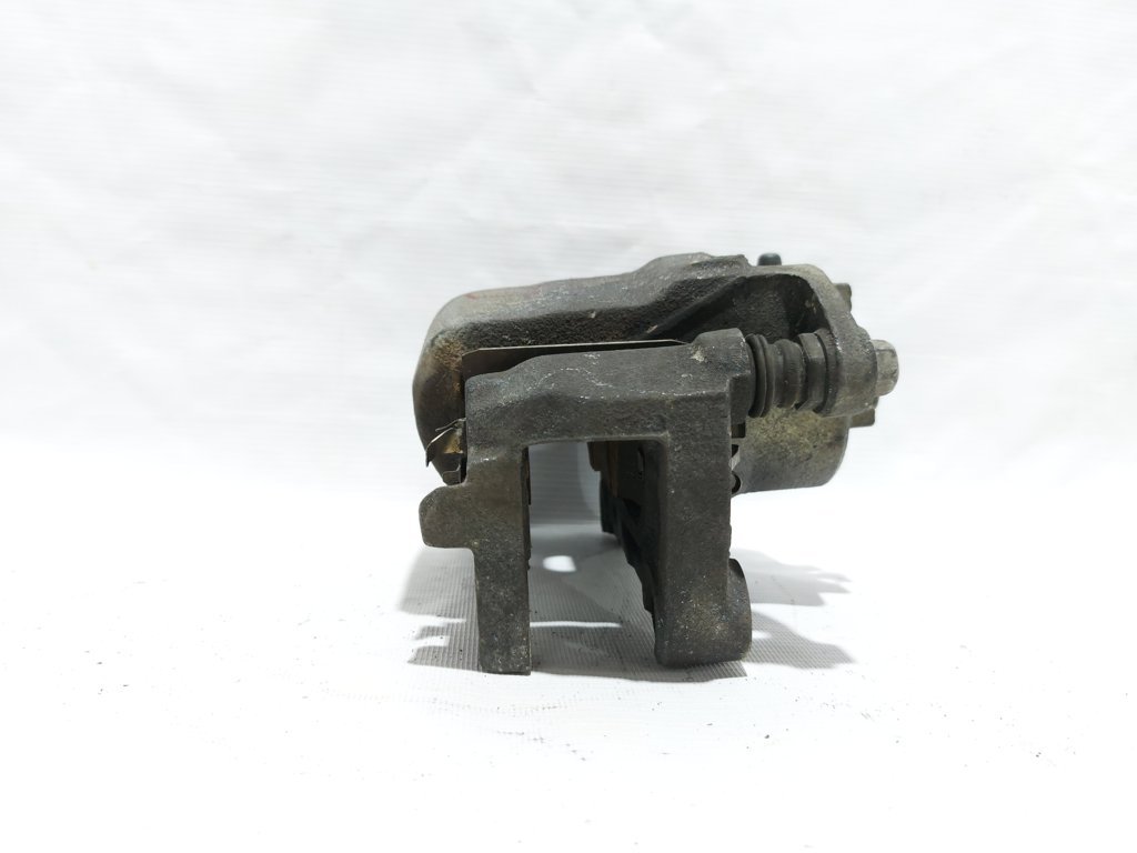 Altima Суппорт передний правый Nissan Altima 2013-2020 410013TA0C Nissan Altima 5