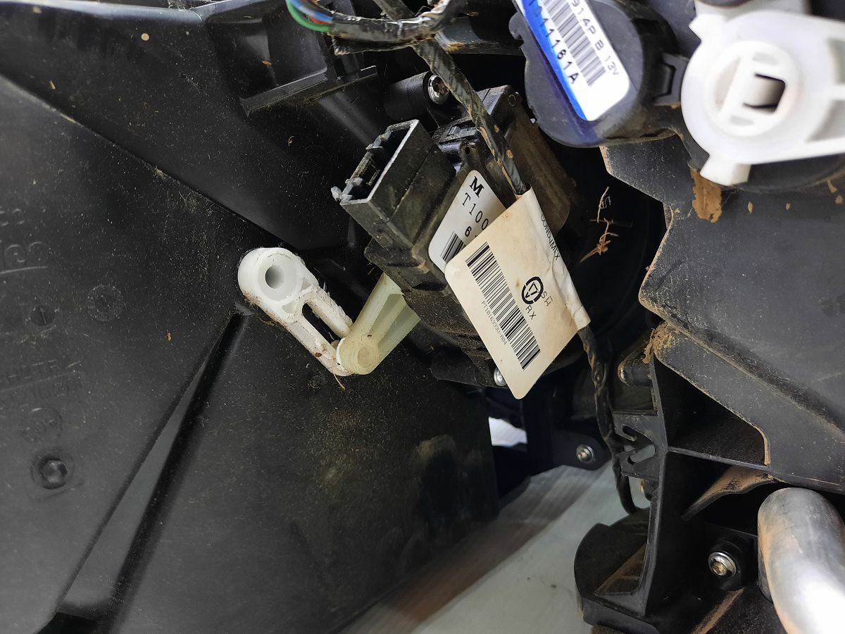 Sentra Печка Nissan Sentra 2016-2017 272104AT4C Nissan Sentra 11