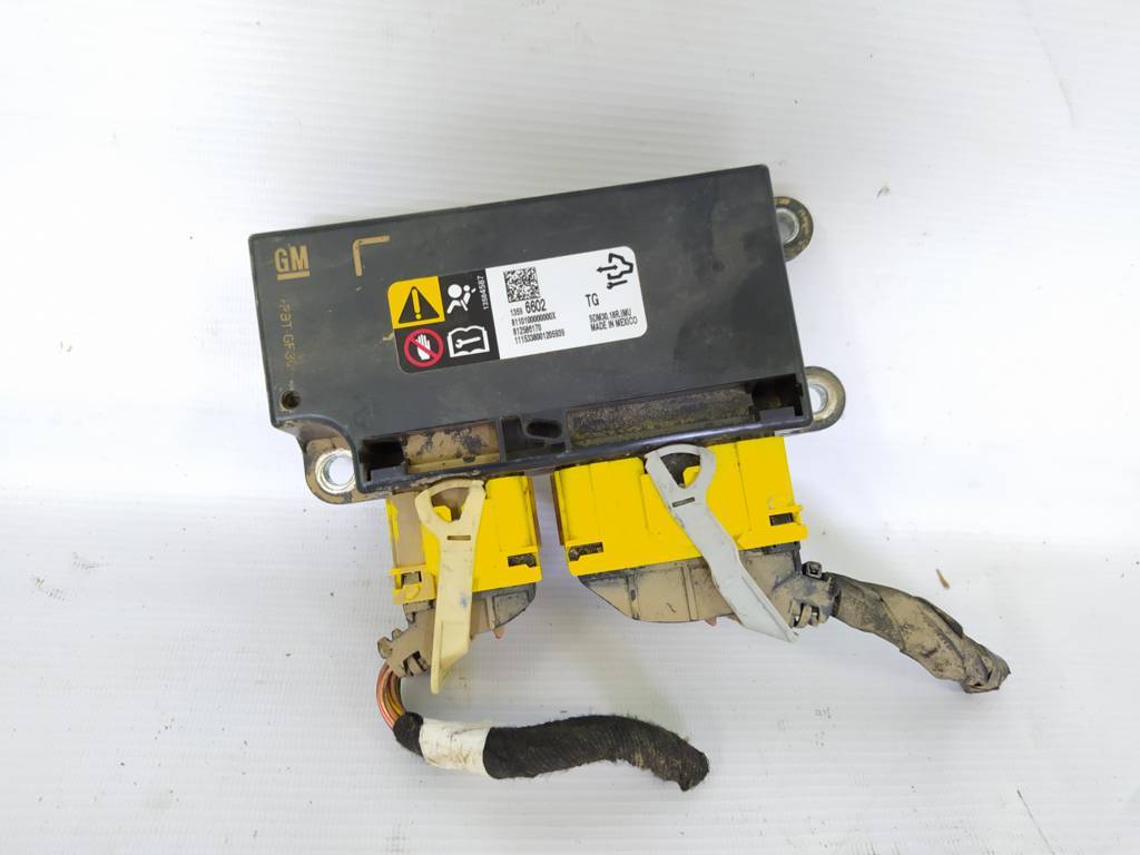 Malibu. Блок управления Airbag Chevrolet Malibu 2014-2017 13596602 Chevrolet Malibu
