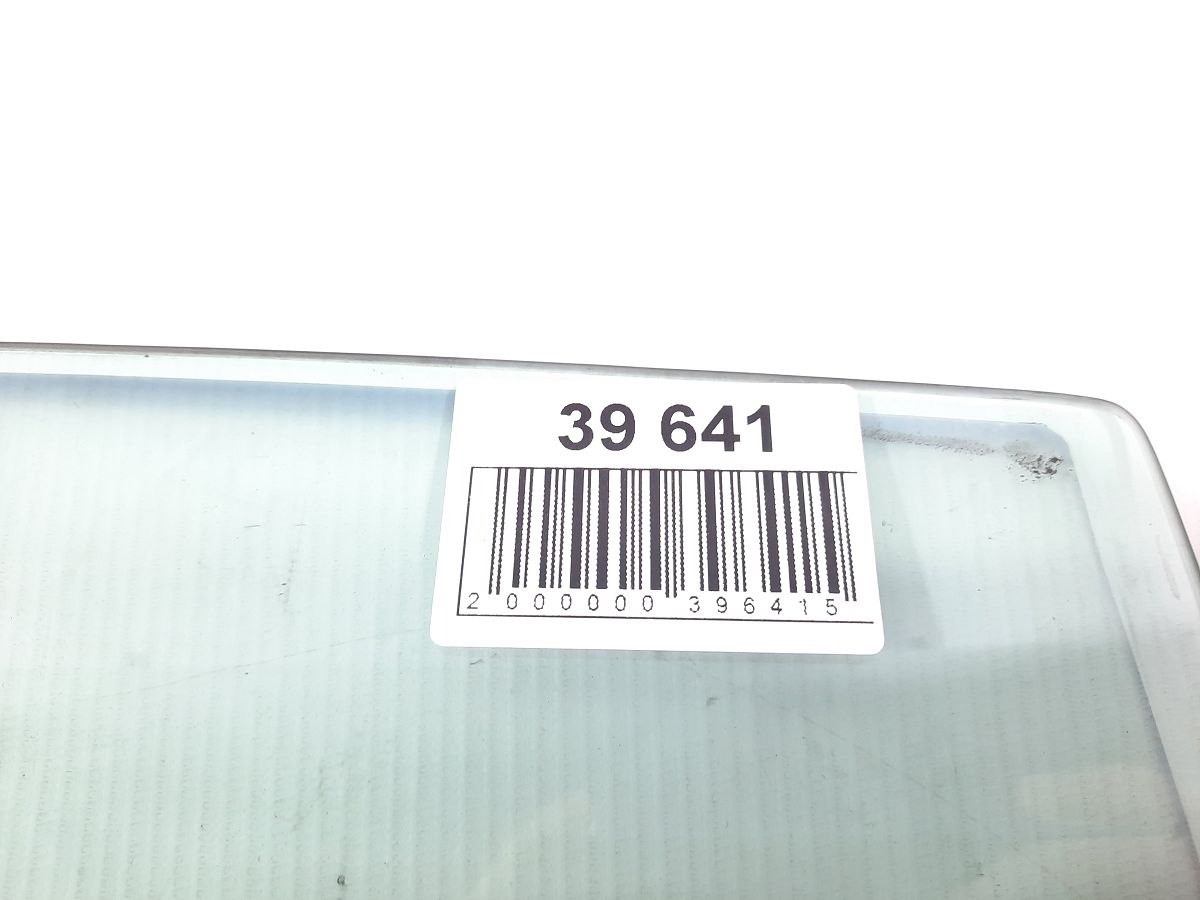 Cadenza Скло дверей задньої правої Kia CADENZA 2014-2016 834203R010 Kia CADENZA 4