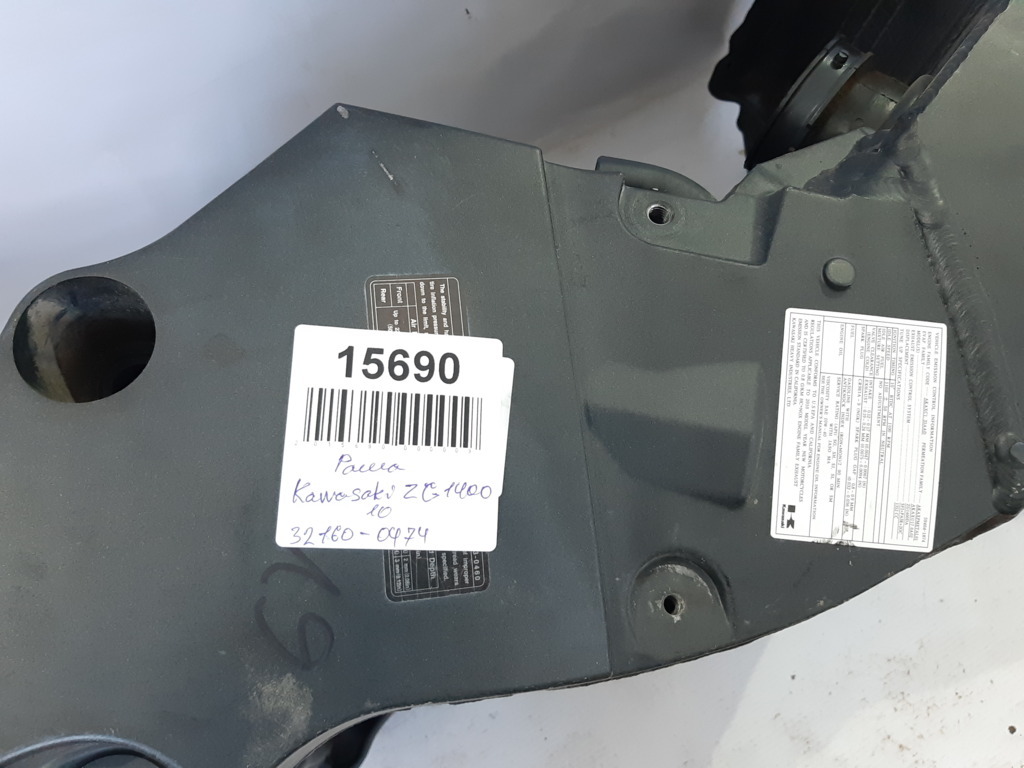 Gtr-1400 Рама (ушкоджена) Kawasaki GTR-1400 2010 321600474 Kawasaki GTR-1400 8