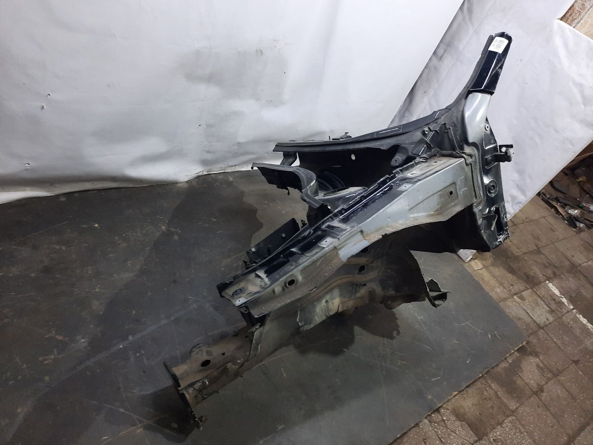 Passat s Чверть передня ліва Volkswagen Passat S 2012-2015 561803091A Volkswagen Passat S 4