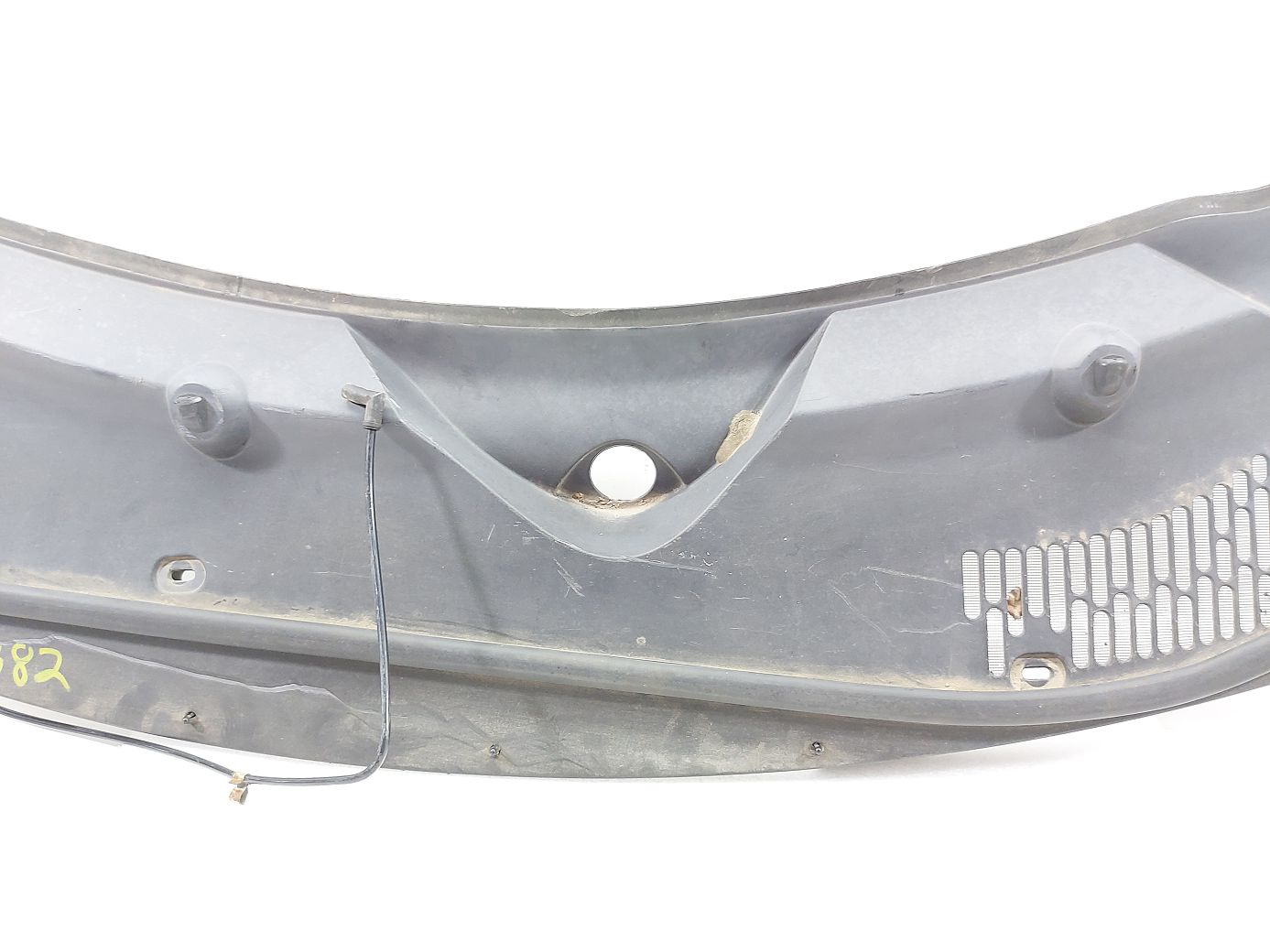 Hhr Повітропровід під лобове скло Chevrolet HHR 2006-2011 25949532 Chevrolet HHR 3