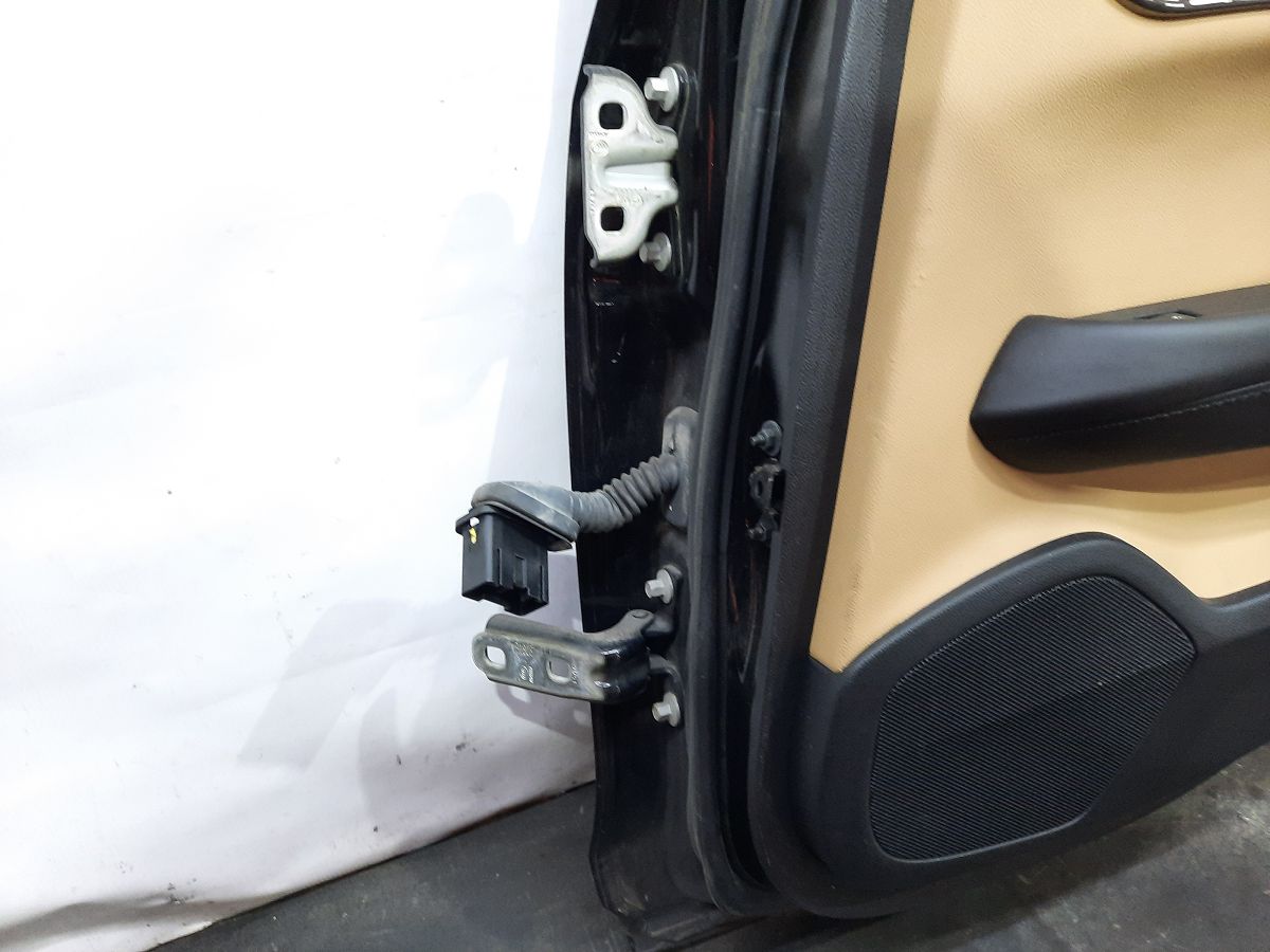 Ats Двері задні права в зборі Cadillac ATS 2013-2018 84007418 Cadillac ATS 8