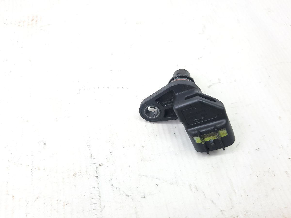 Elantra Датчик положения распредвала Hyundai Elantra 2017-2020 393502E200 Hyundai Elantra 2