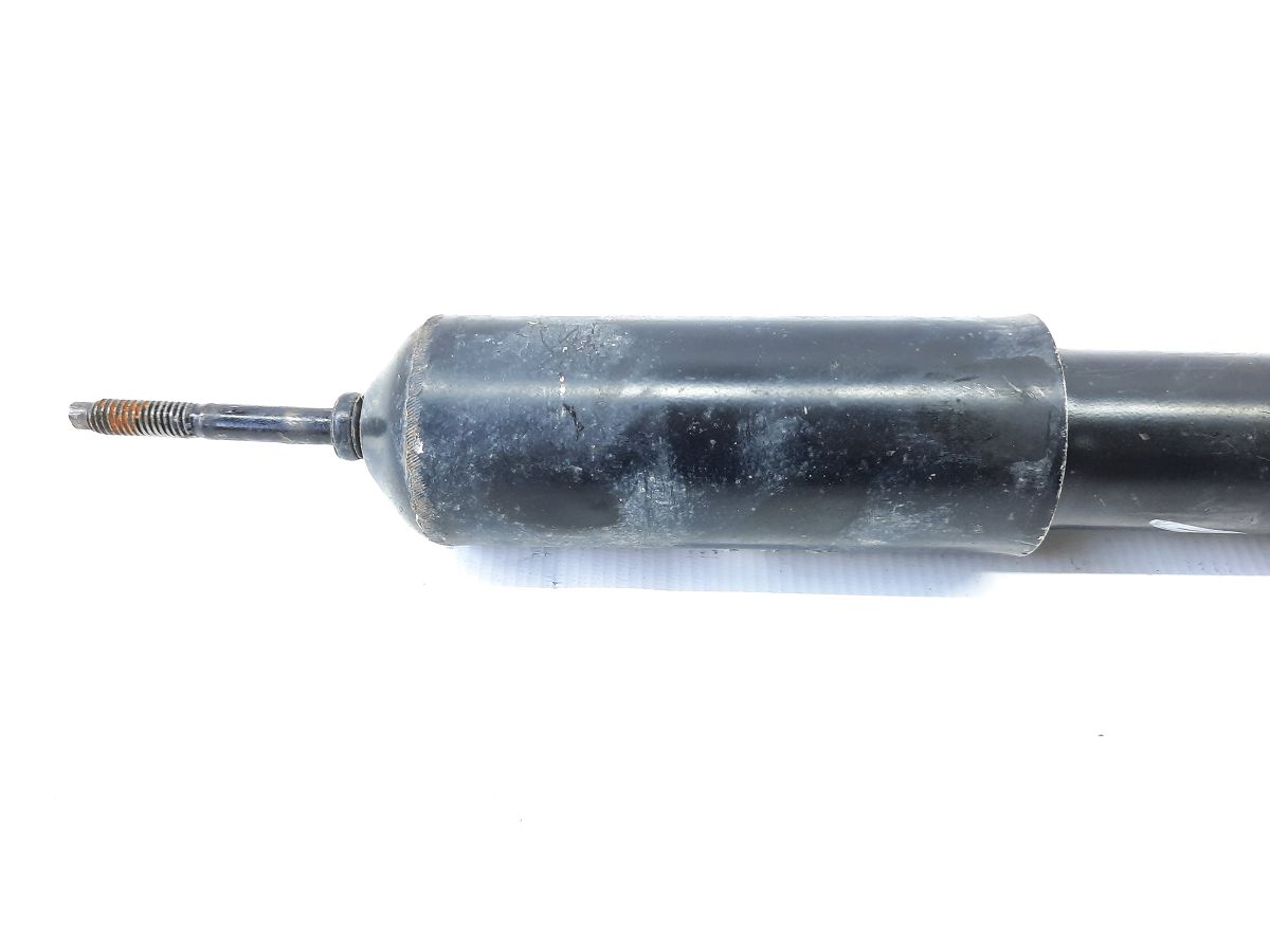 Sentra Амортизатор задний левый/правый Nissan Sentra 2014-2019 E62109AM0A Nissan Sentra 9