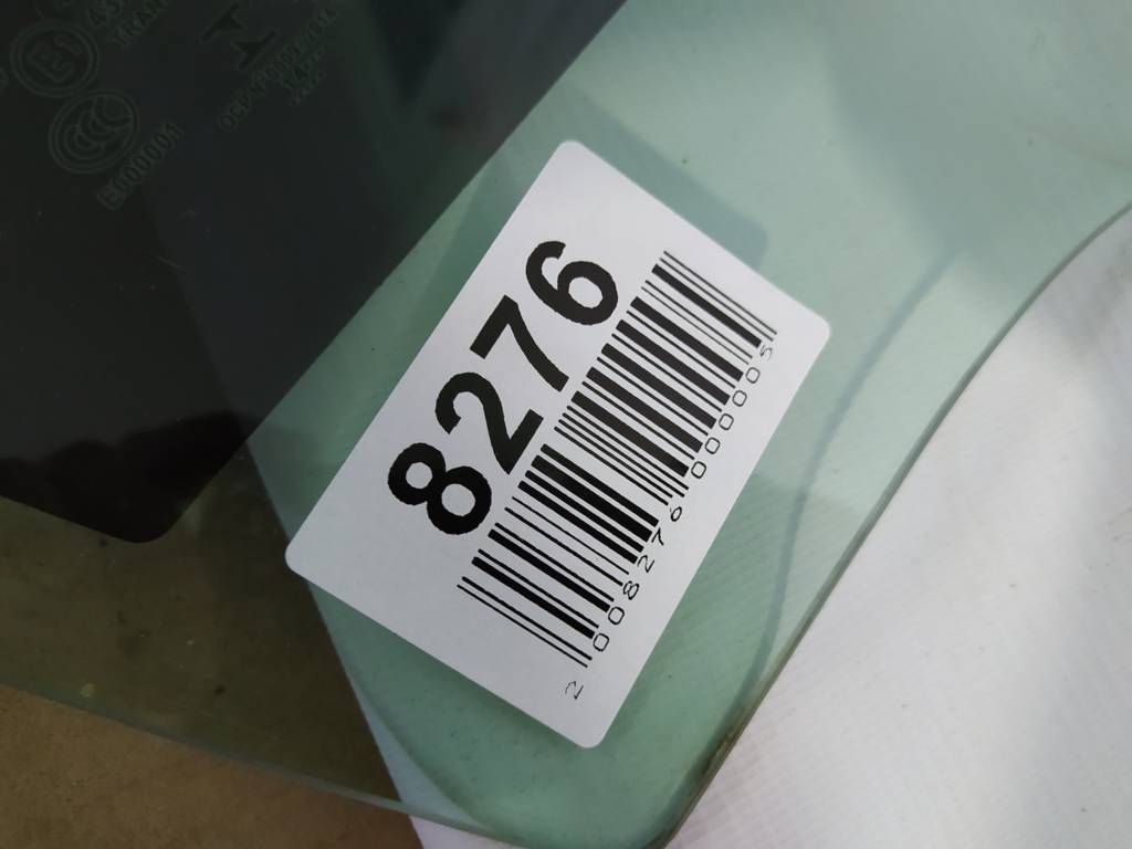 200 limited Скло передніх правих дверей Chrysler 200 Limited 2015-2017 68104924AA Chrysler 200 Limited 3