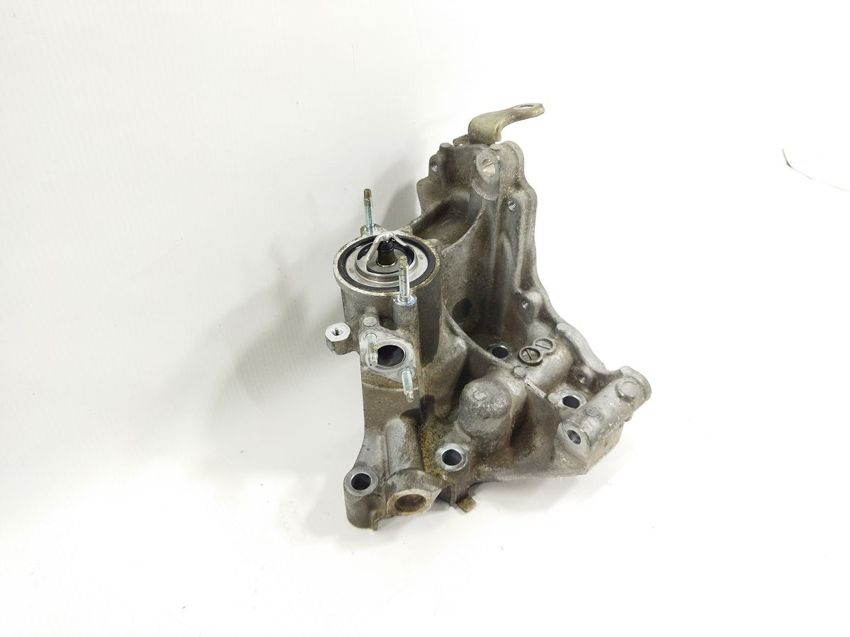 Camry Термостат Toyota Camry 2015-2017 160320V011 Toyota Camry 2