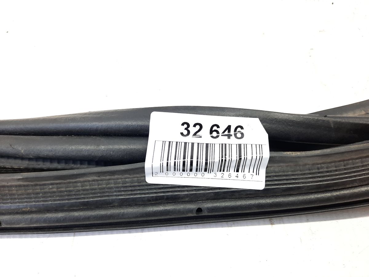 200 limited Уплотнительная резинка багажного отделения Chrysler 200 Limited 2015-2017 68144960AD Chrysler 200 Limited 3
