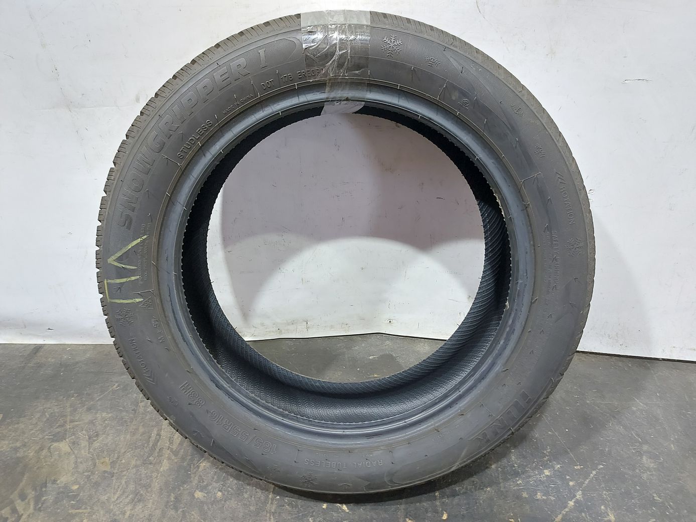  Гума Ilink snowgripper 185/55R16 1