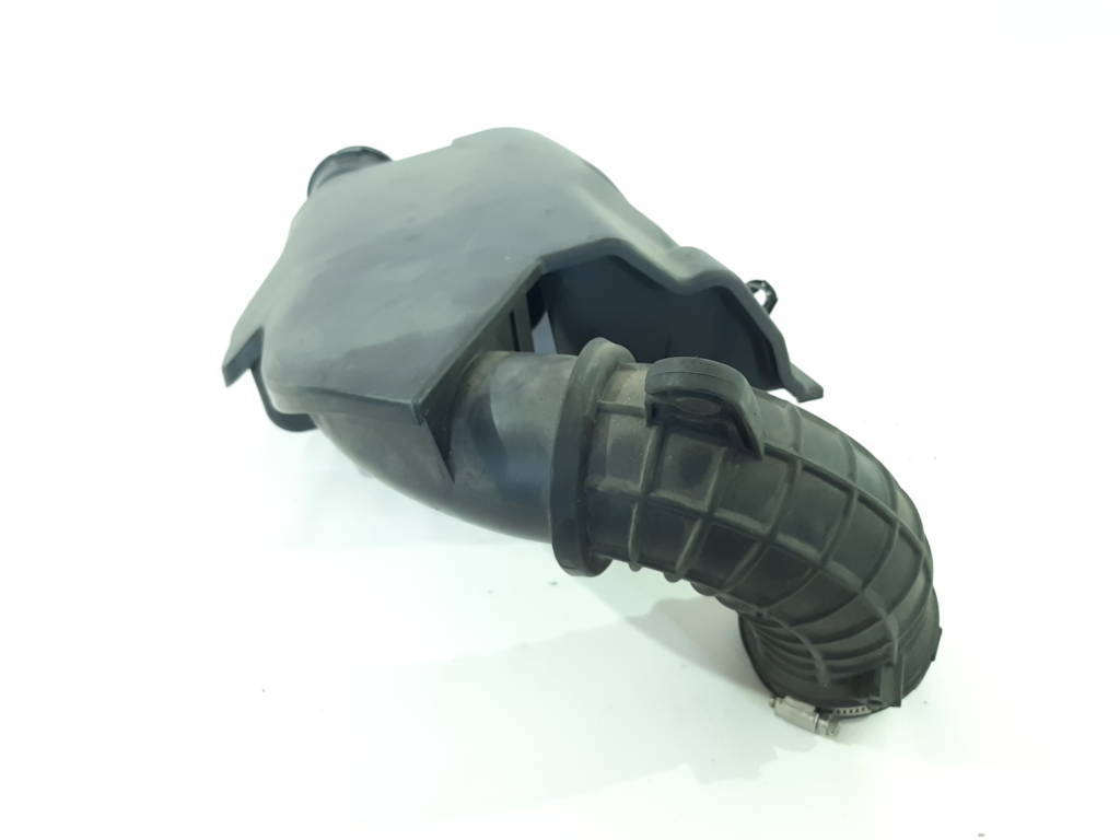 Malibu Патрубок корпусу повітряного фільтра Chevrolet Malibu 2013-2019 13313804 Chevrolet Malibu 3 Malibu Патрубок корпусу повітряного фільтра Chevrolet Malibu 2013-2019 13313804 Chevrolet Malibu 3