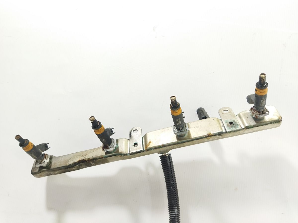 Charger Паливна рейка з форсунками Dodge Charger 2009-2023 53013888AC Dodge Charger 3