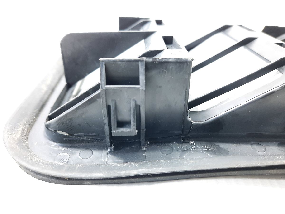 Ats Вентиляційні грати кузова Cadillac ATS 2013-2016 13502349 Cadillac ATS 3