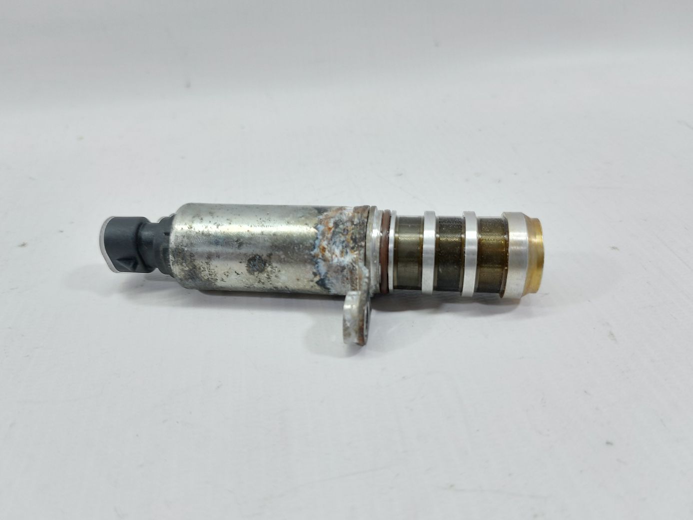 Equinox Клапан регулювання фаз газорозподільного механізму Chevrolet Equinox 2010-2017 12679099 Chevrolet Equinox 2 Equinox Клапан регулювання фаз газорозподільного механізму Chevrolet Equinox 2010-2017 12679099 Chevrolet Equinox 2