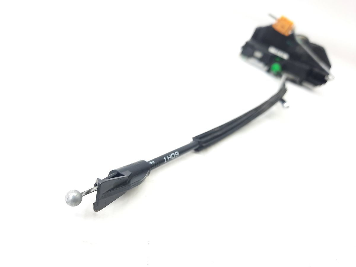 Volt Замок дверей задньої правої Chevrolet Volt 2011-2015 13503786 Chevrolet Volt 8