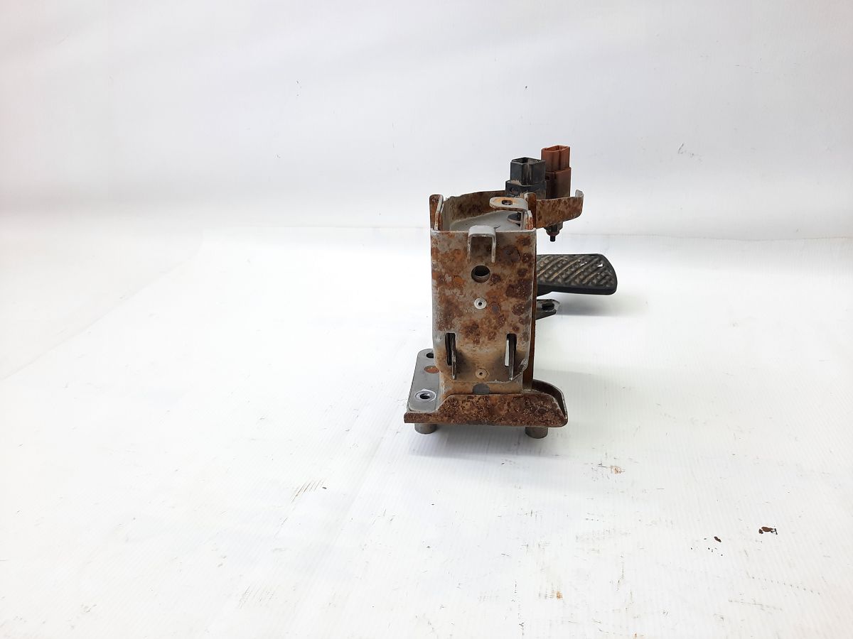 Sentra Педаль тормоза Nissan Sentra 2013-2019 465013RA0B Nissan Sentra 5