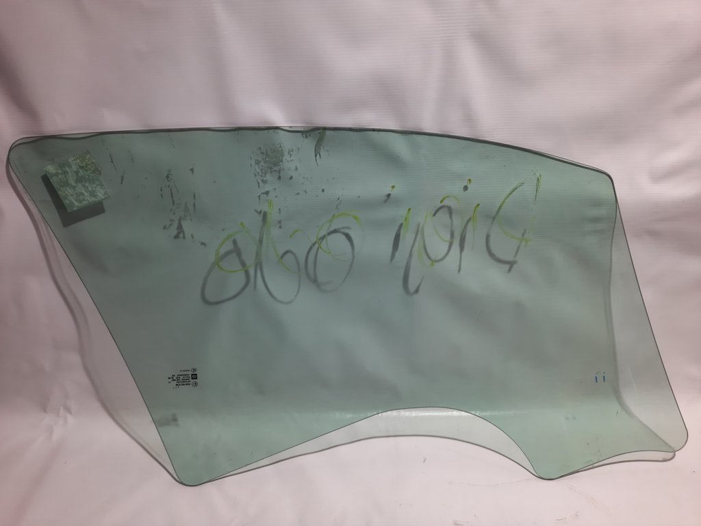 Volt Скло дверей передньої лівої Chevrolet Volt 2011-2015 25994211 Chevrolet Volt 2