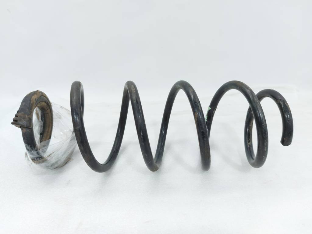 Dart Пружина задня ліва/права Dodge Dart 2014-2016 5168046AA Dodge Dart 17