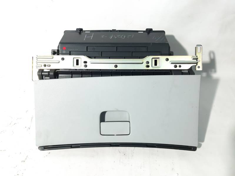  Бардачок   Honda CR-Z `11-12 Honda CR-Z 13