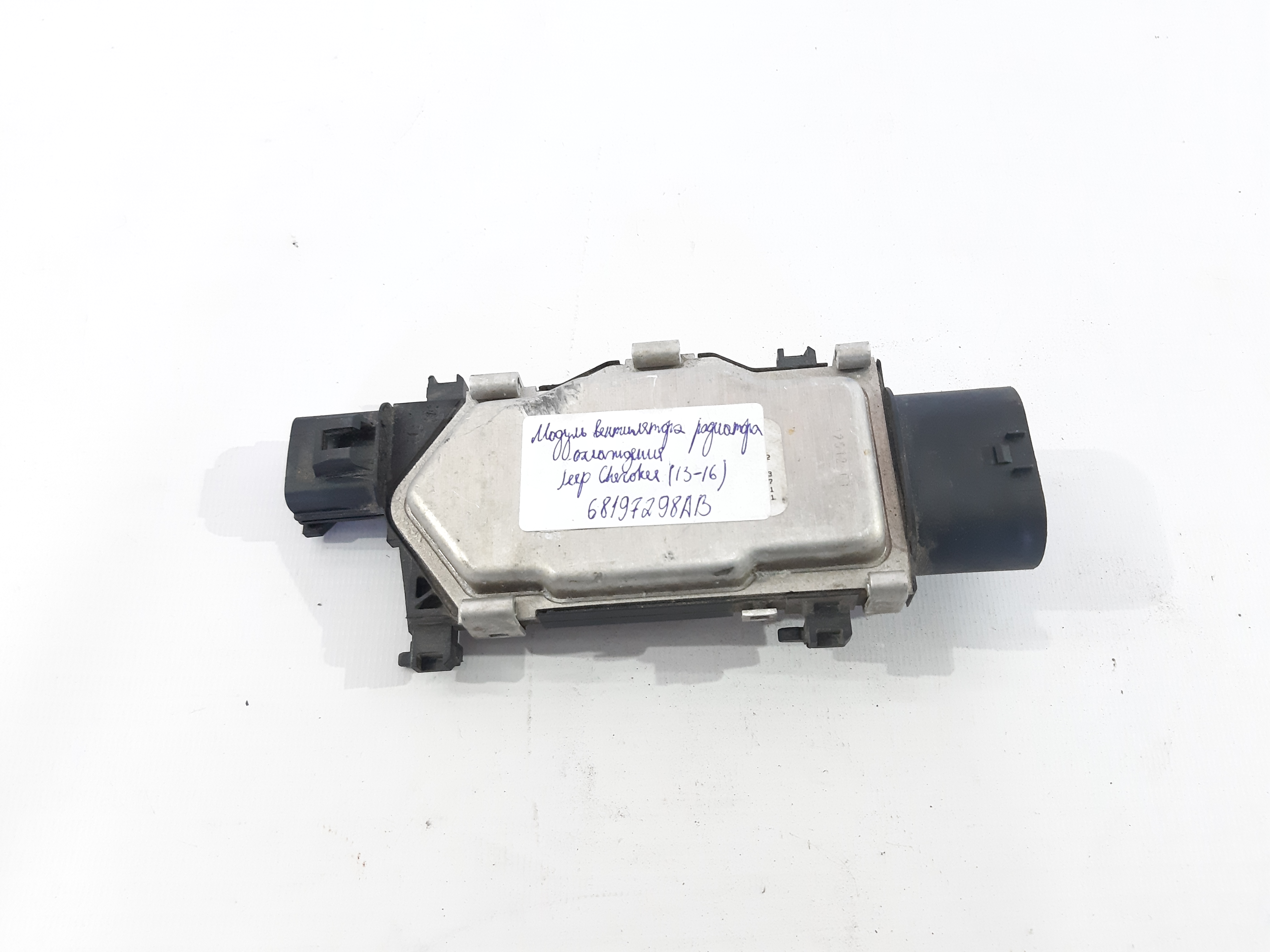 Cherokee. Модуль вентилятора радіатора охолодження Jeep Cherokee 2013-2016 68197298AB Jeep Cherokee