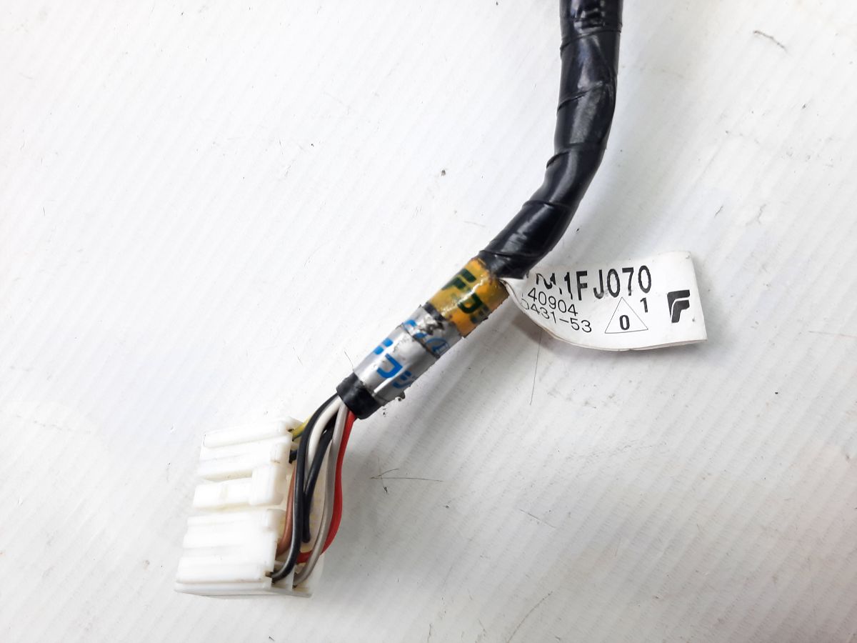 Impreza Проводка крышки багажника Subaru Impreza 2015-2016 81811FJ070 Subaru Impreza 6