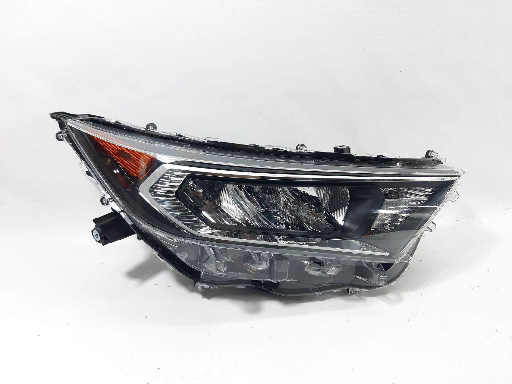 Фари головного світла. Фара передня права Toyota RAV-4 2019-2021 811100R140