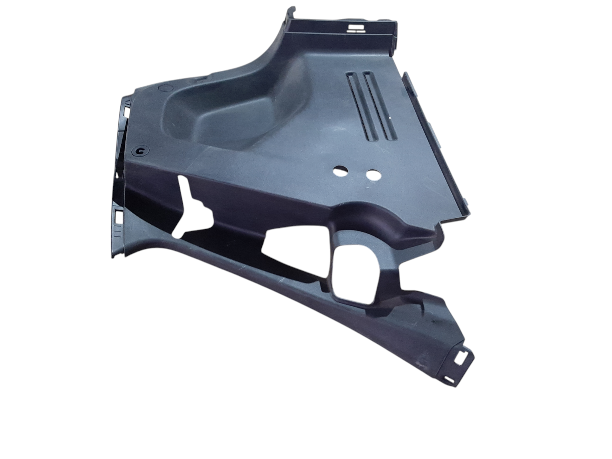 Bolt Обшивка арки багажника правая Chevrolet Bolt EV 2022-2023 42697003 Chevrolet Bolt EV 2