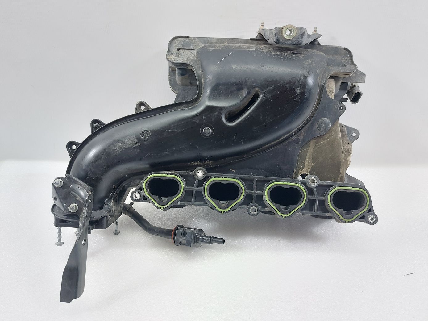 Dart Впускной коллектор Dodge Dart 2015 68398635AC Dodge Dart 3