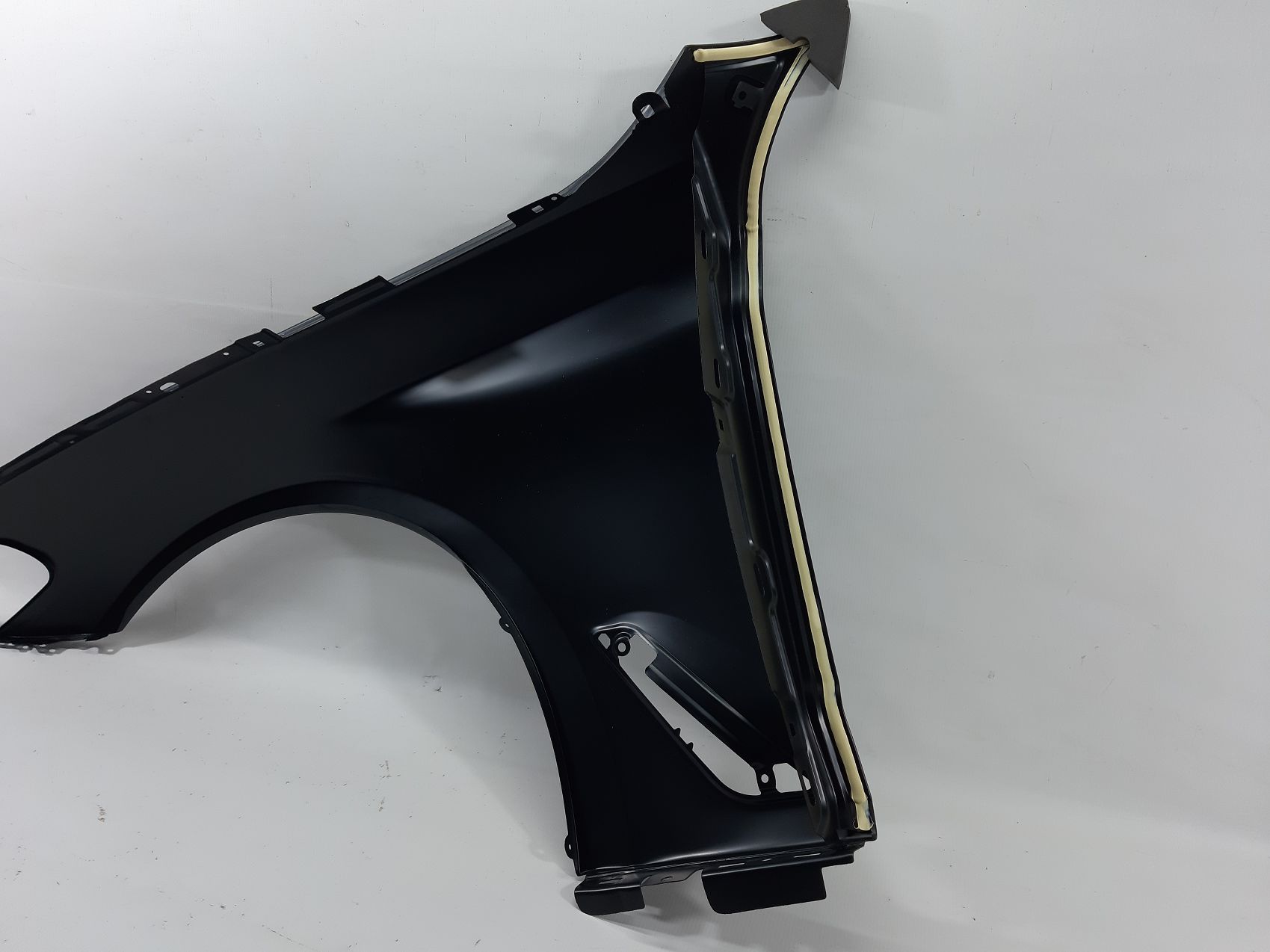 Крила Крило праве BMW 5 2017-2023 41007443688 BMW 5 6