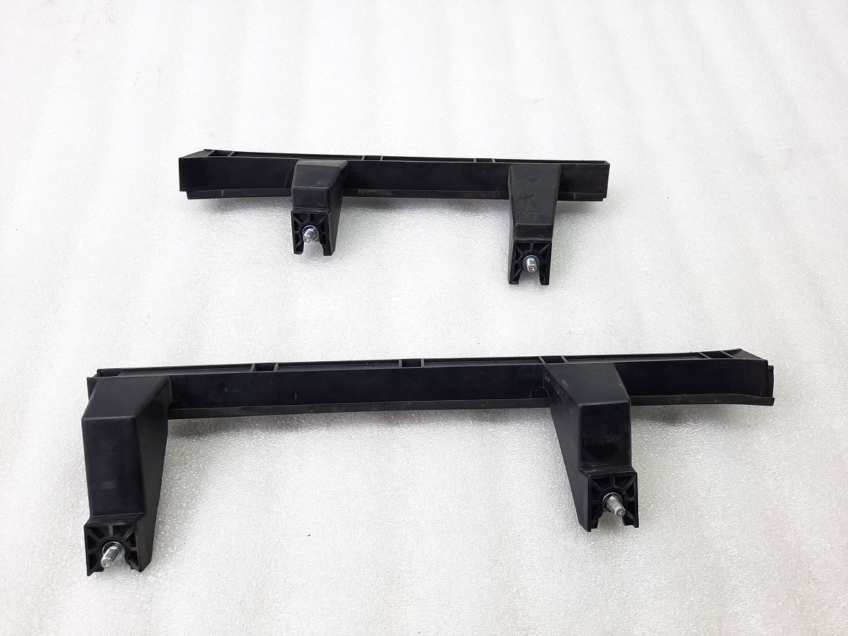 500 Напрямна скло дверей передньої лівої Fiat 500 2012-2018 68070263AA Fiat 500 10