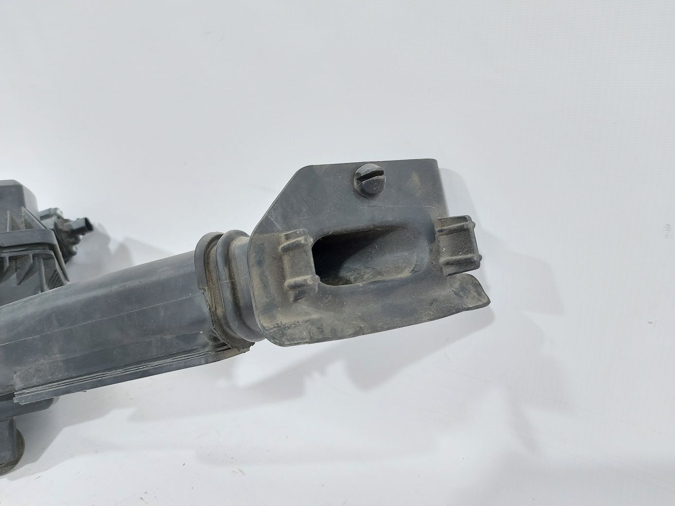 Volt Корпус повітряного фільтра Chevrolet Volt 2011-2015 20871246 Chevrolet Volt 2