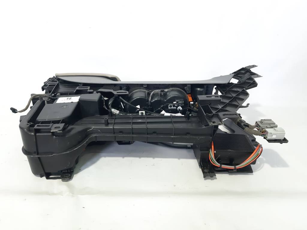 C-max Центральная консоль Ford C-Max 2016-2018 CJ5Z78045B30A Ford C-Max 3