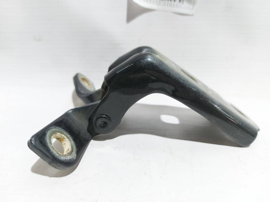 Ats. Петля двери задней правой нижняя Cadillac ATS 2005-2021 13501716 Cadillac ATS