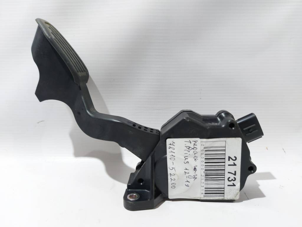 Prius c Педаль газу Toyota Prius C 2012-2019 7811052200 Toyota Prius C 4