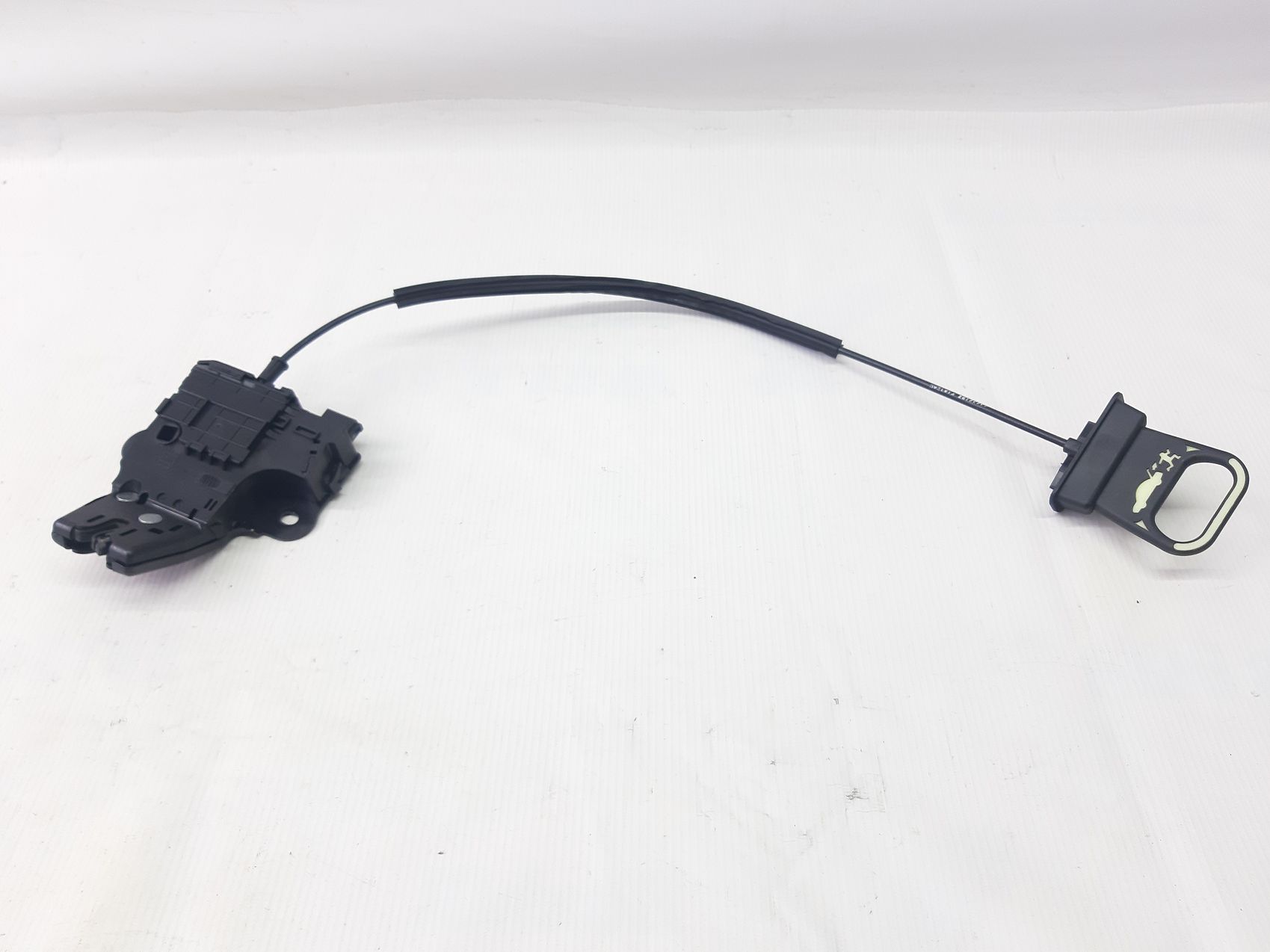 Malibu. Замок кришки багажника Chevrolet Malibu 2013-2021 13513995 Chevrolet Malibu