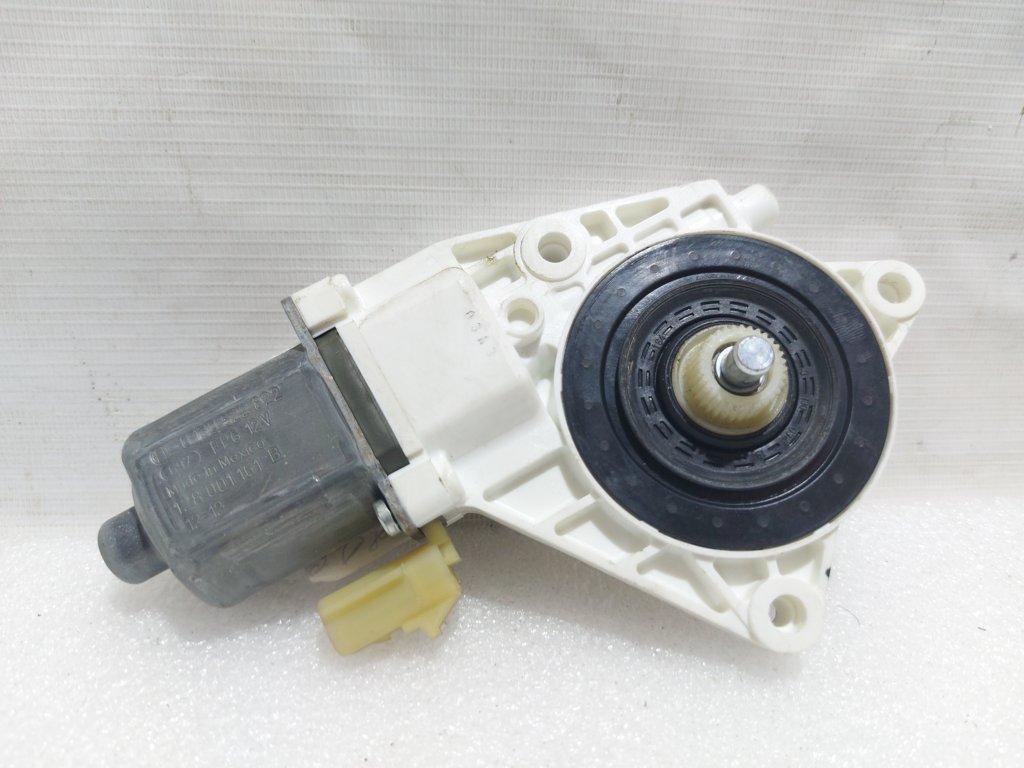 Dart. Мотор стеклоподъемника двери задней правой Dodge Dart 2013-2019 68170370AA Dodge Dart Dart. Мотор стеклоподъемника двери задней правой Dodge Dart 2013-2019 68170370AA Dodge Dart