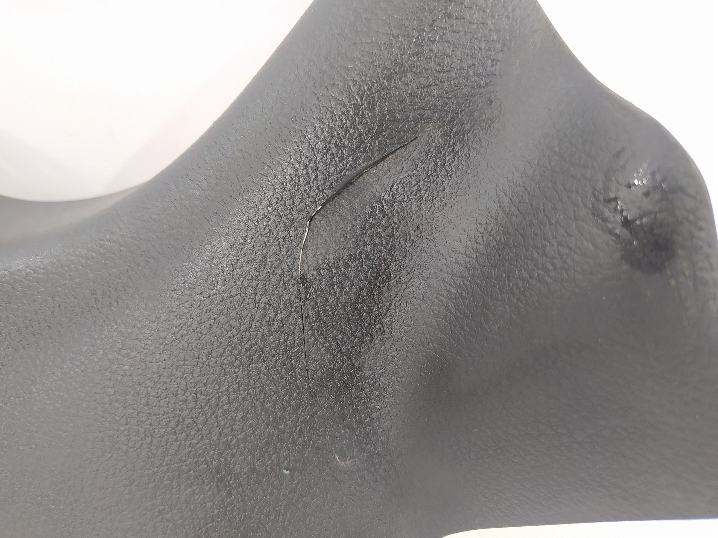 Altima Накладка порога передня кутова ліва Nissan Altima 2013-2015 669013TA0A Nissan Altima 2