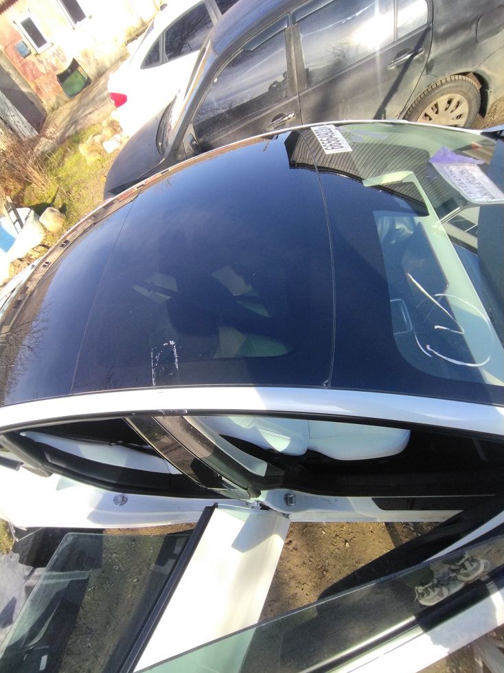 Model 3 Стекло передней панорамы Tesla Model 3 `20-24 Tesla Model 3 1