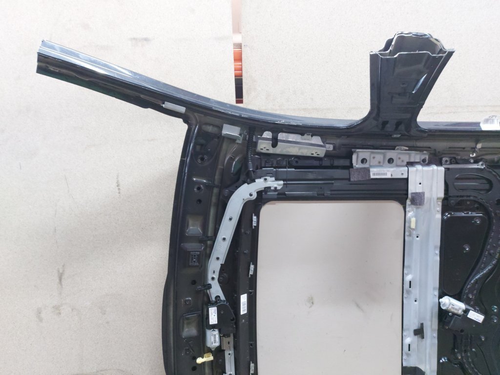 7 series Дах (метал) під люк BMW 7 2012 41317204407 BMW 7 7