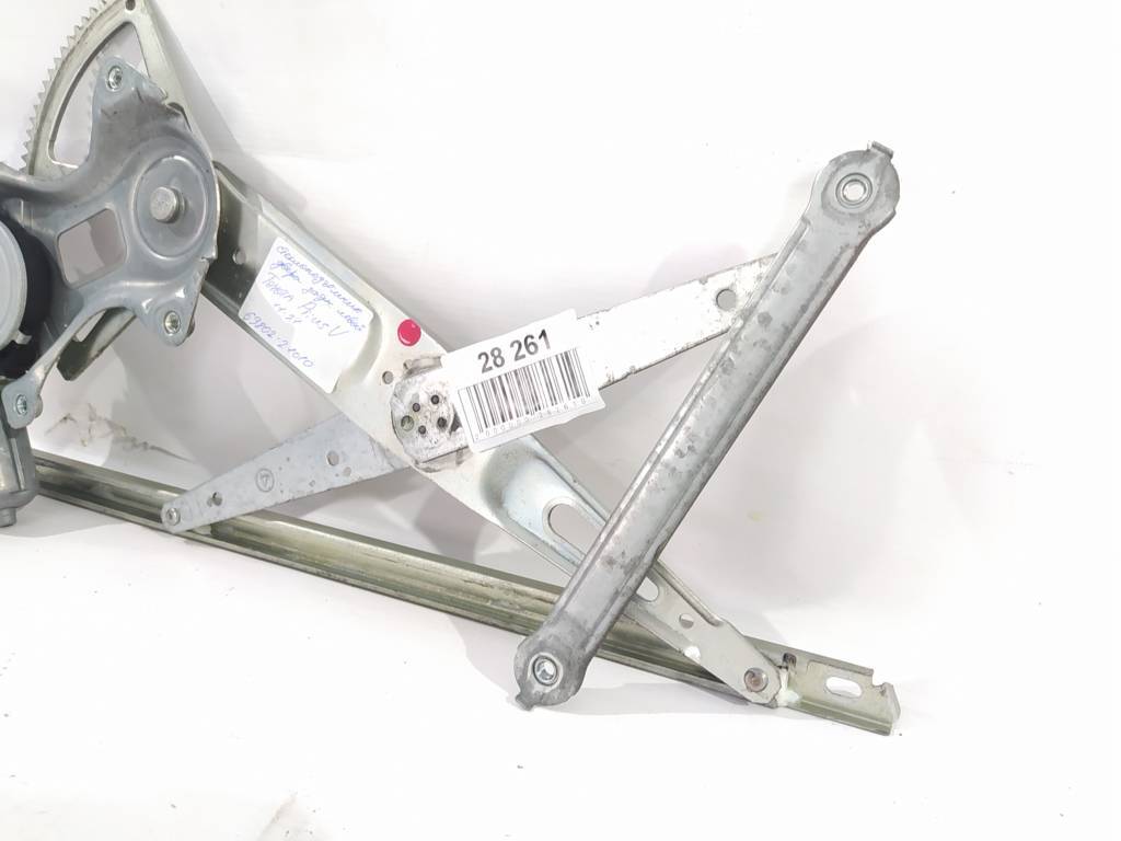 Prius v Стеклоподъемник двери задней\передней левой Toyota Prius V 2012-2017 6980221010 Toyota Prius V 8