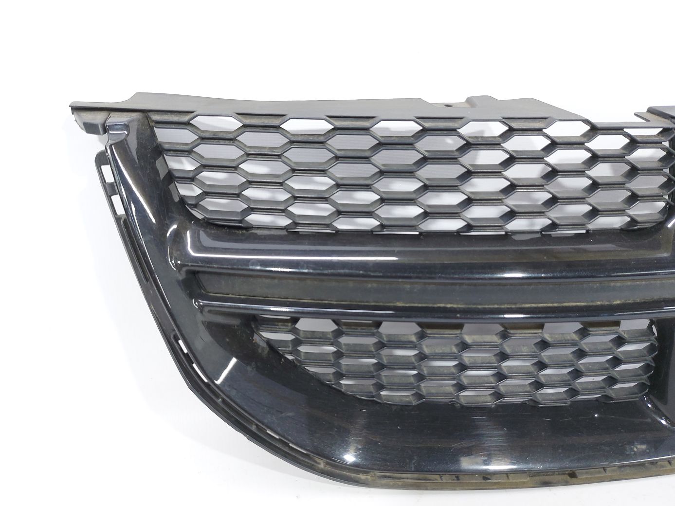 Grand caravan Решітка радіатора верхня Dodge Grand Caravan 2013-2020 68100689AC Dodge Grand Caravan 4